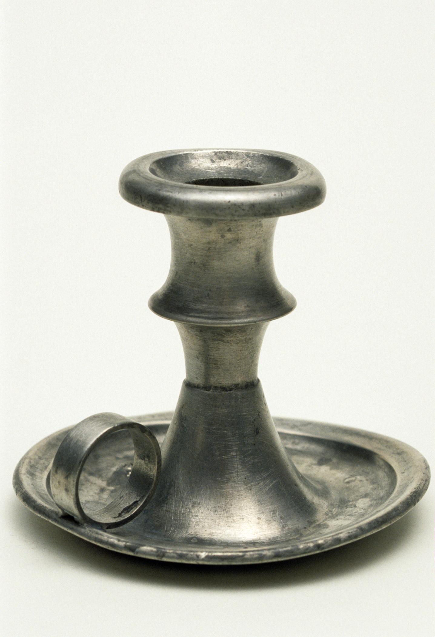 1964.0839 Britannia chamberstick