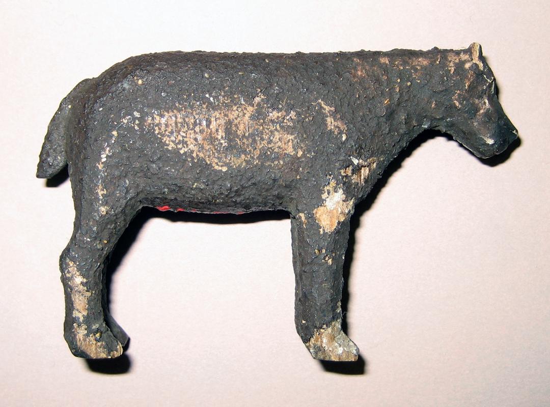 1964.0874.006 Bear (profile)