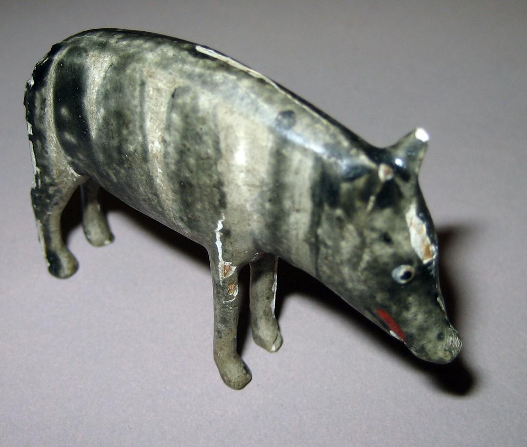 1964.0874.042 Striped pig