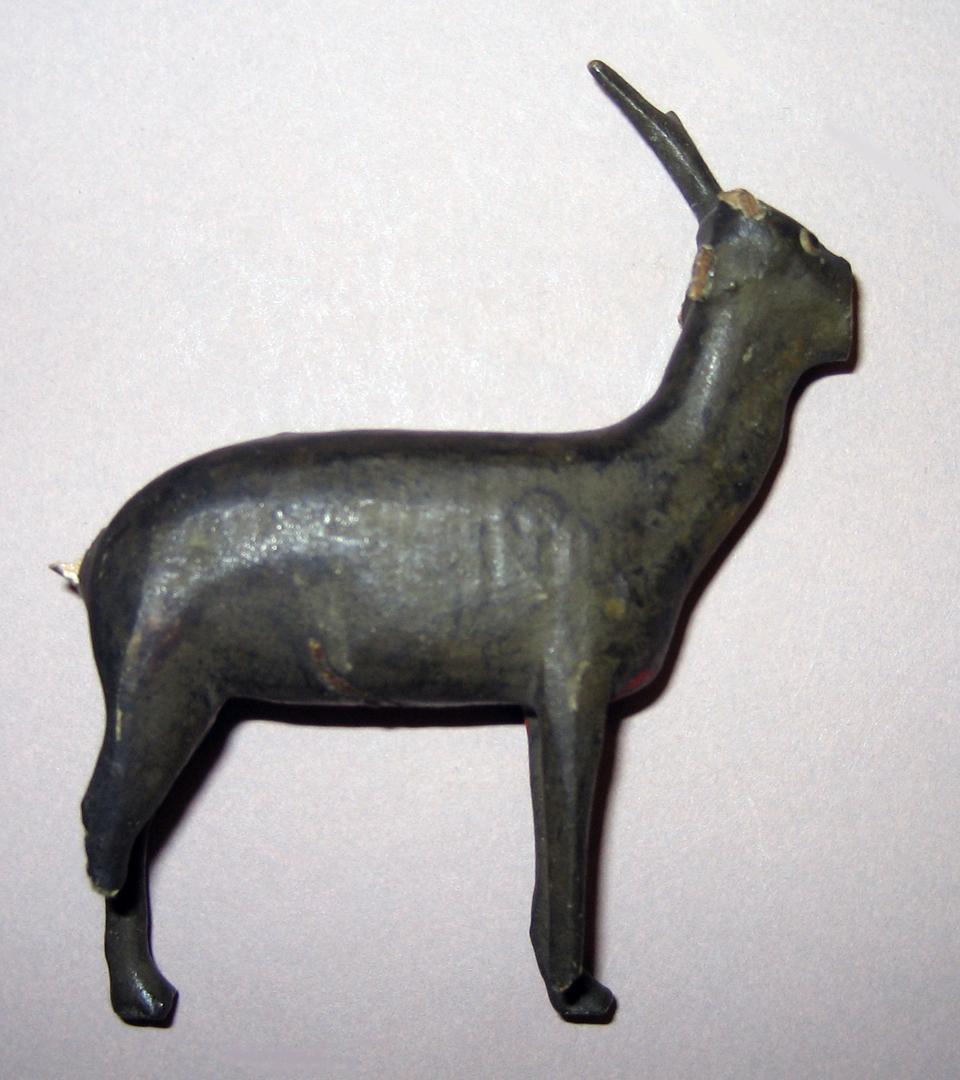1964.0874.049 Deer profile