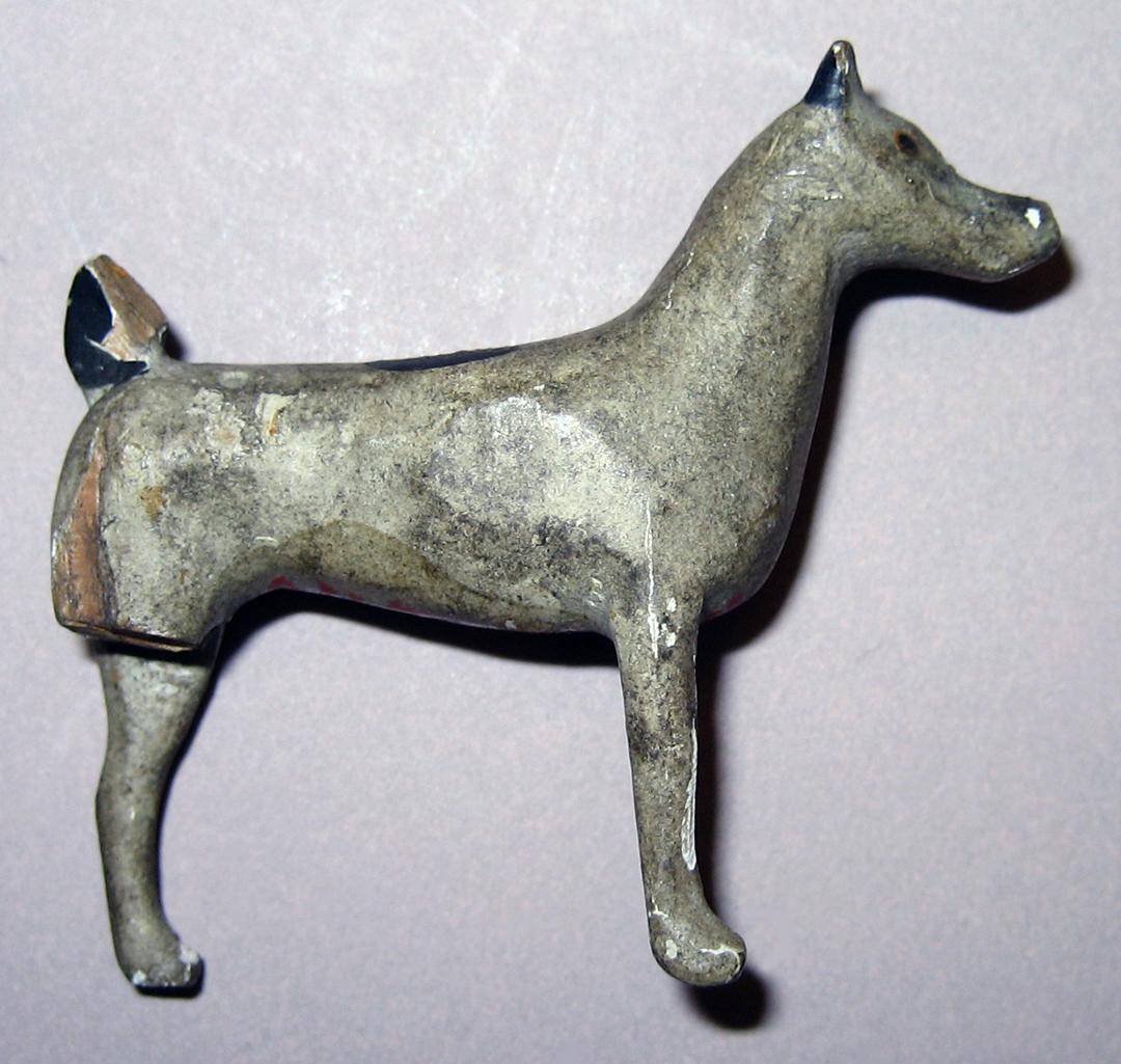 1964.0874.054 Dog profile