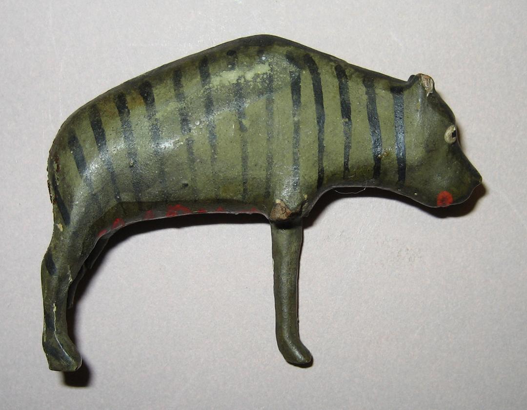 1964.0874.090 Animal profile