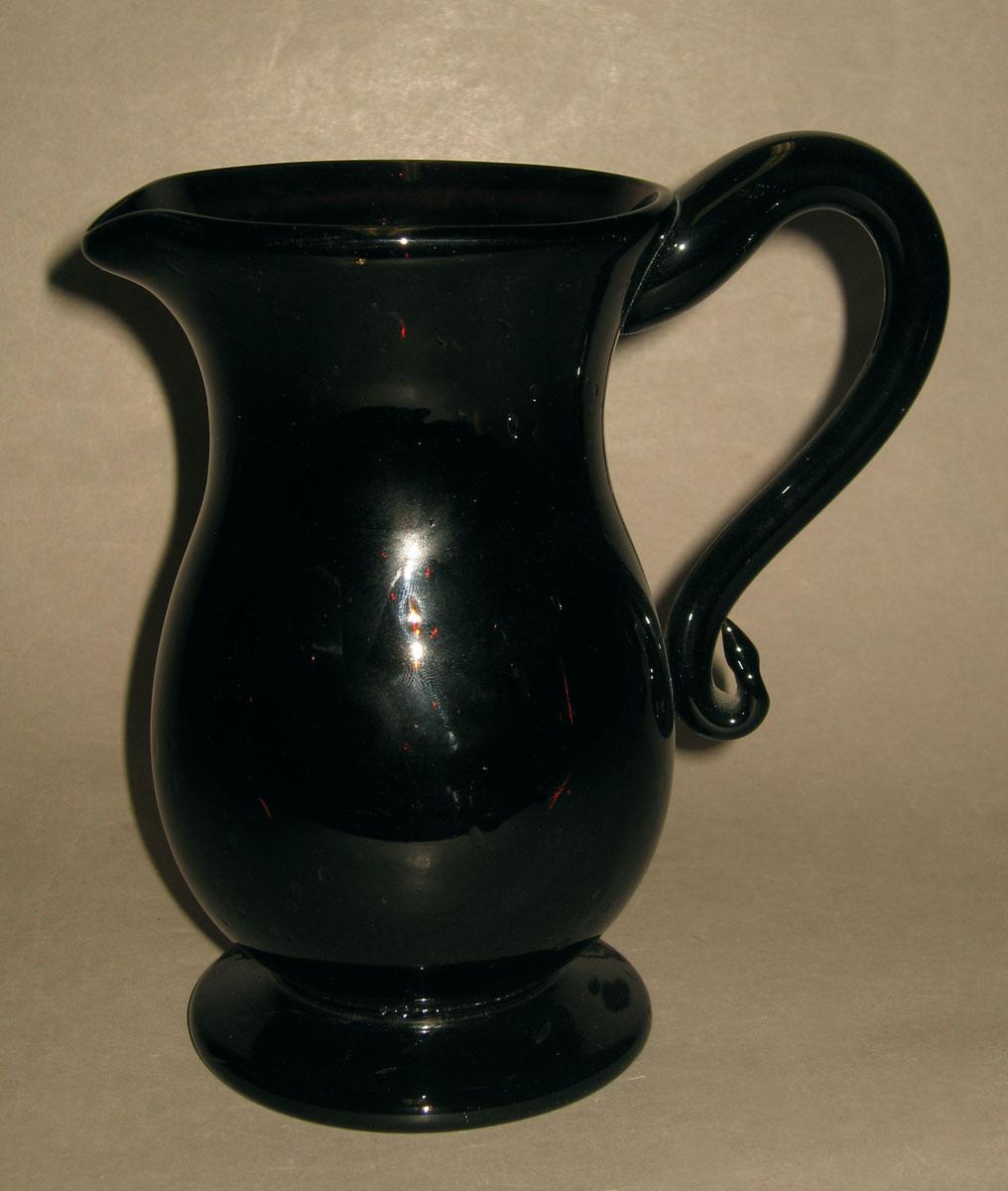 1964.0893 Glass jug