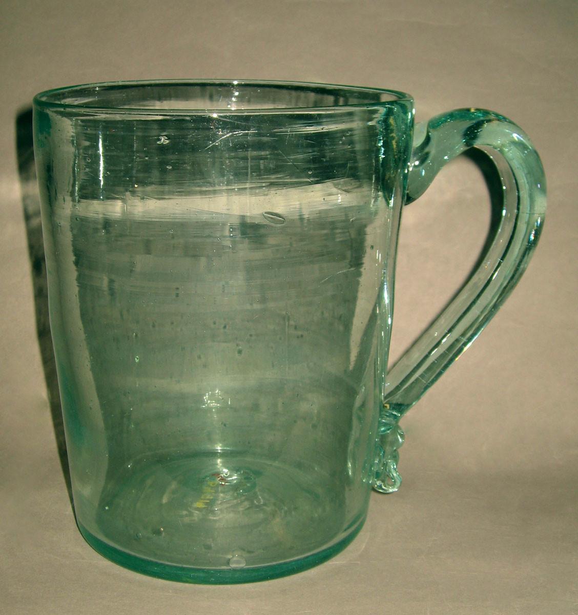 1964.0914 Glass mug, view 2
