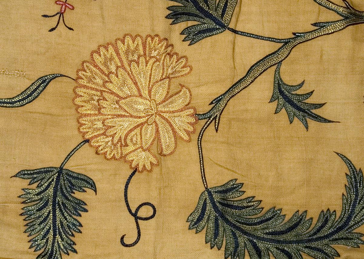 1955.0630 C Window Hanging, Valance, Pattern Detail #2