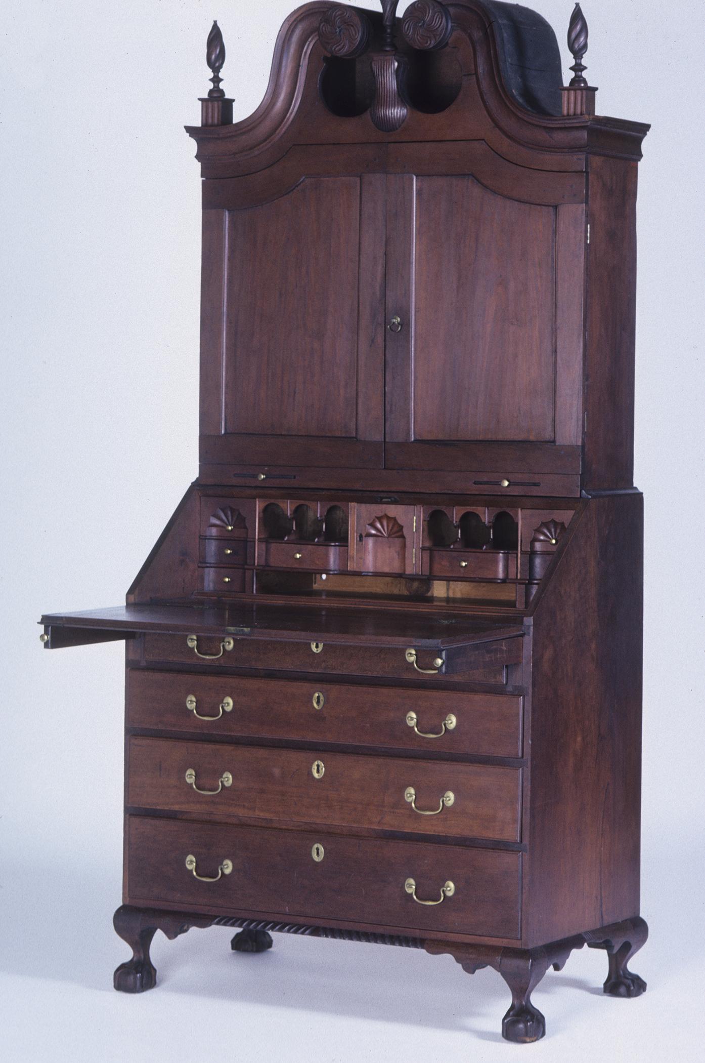 1964.0943 Desk and bookcase, view 1