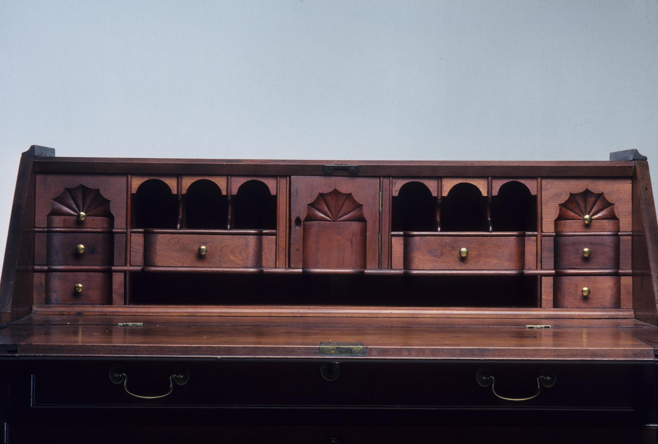 1964.0943 Desk and bookcase detail 1