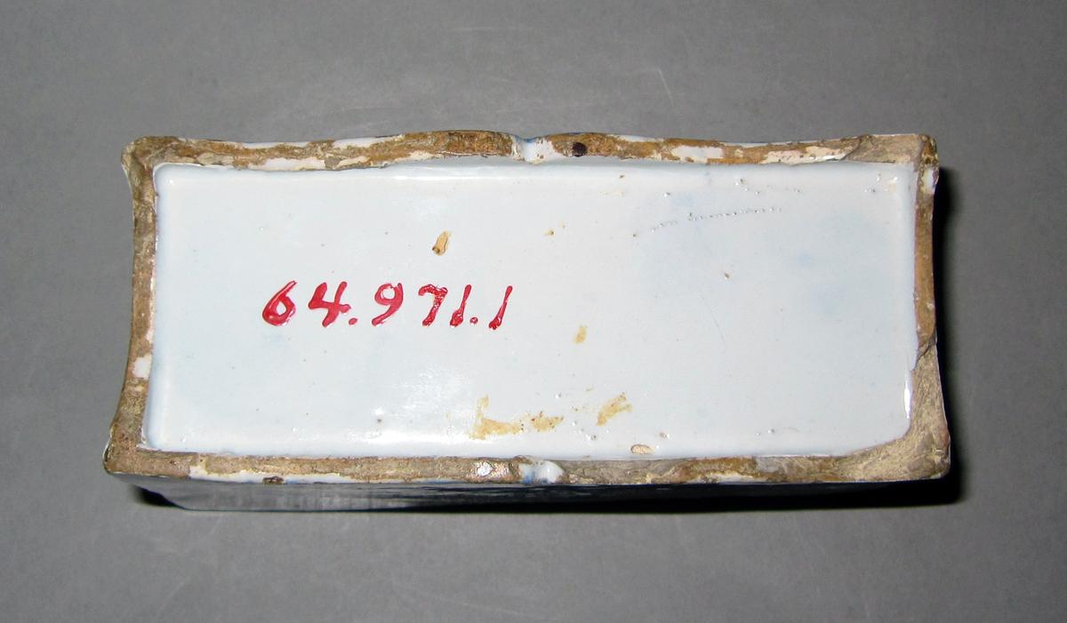 1964.0971.001 Delft flower container underside