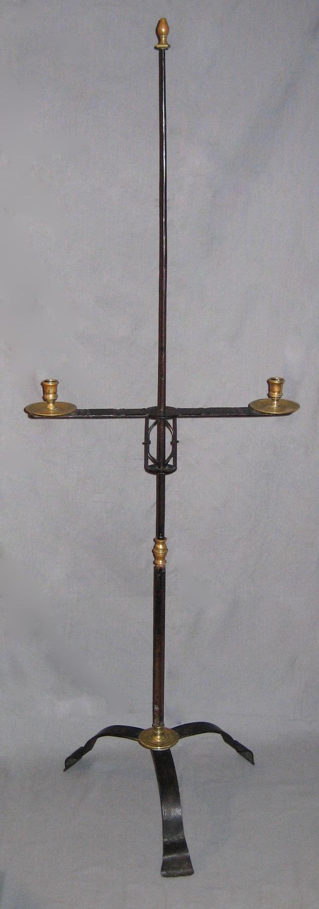 1964.0985 Candlestand (view 2)