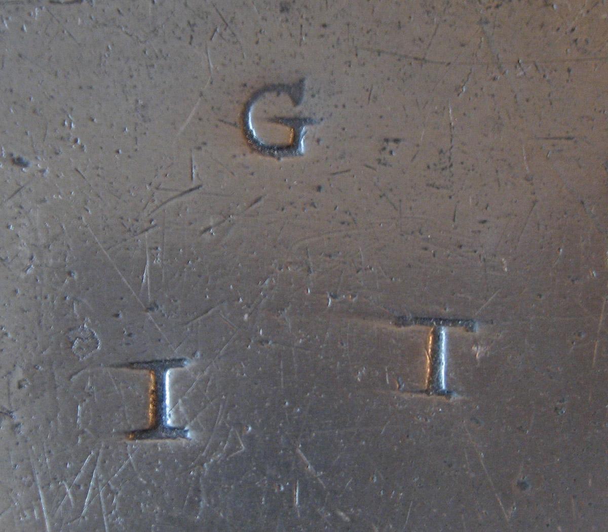 1964.0988 Dish (mark)