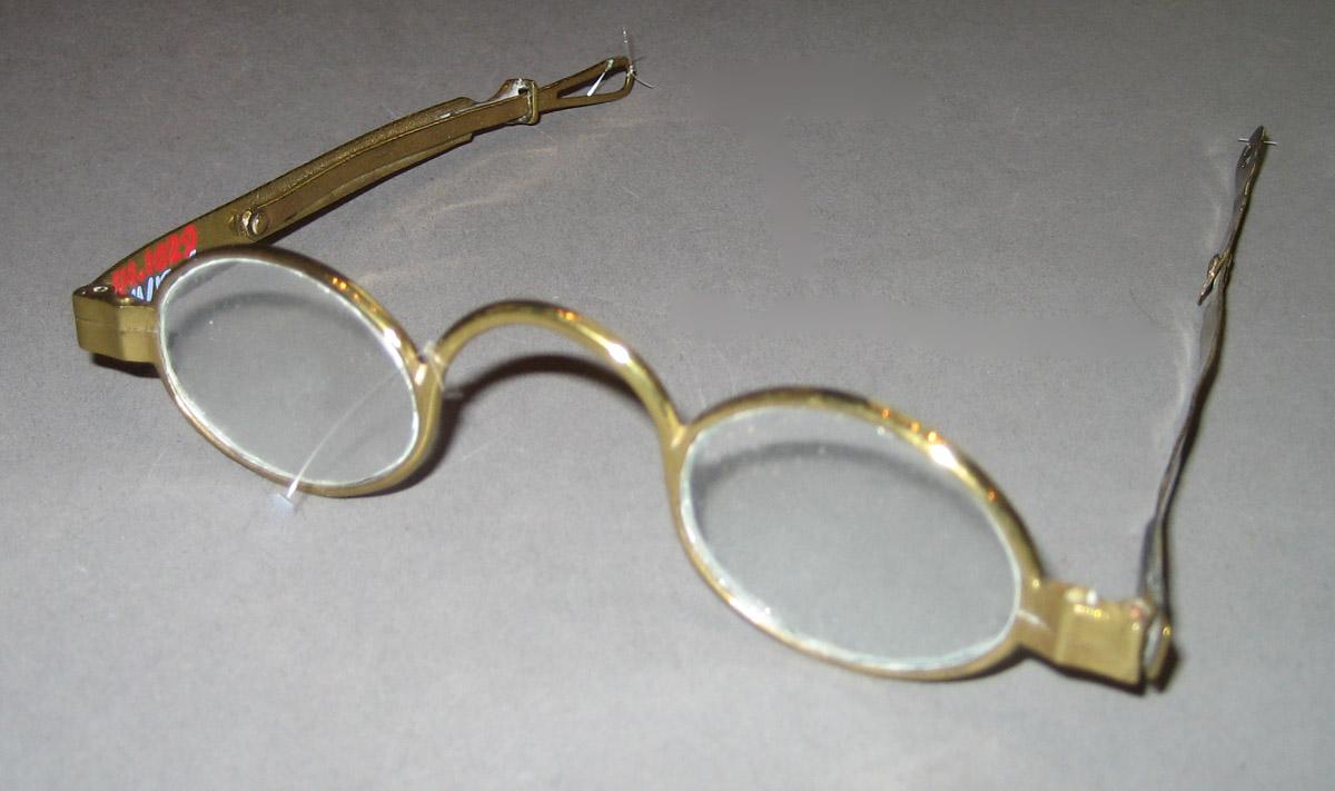 1964.1029 Spectacles