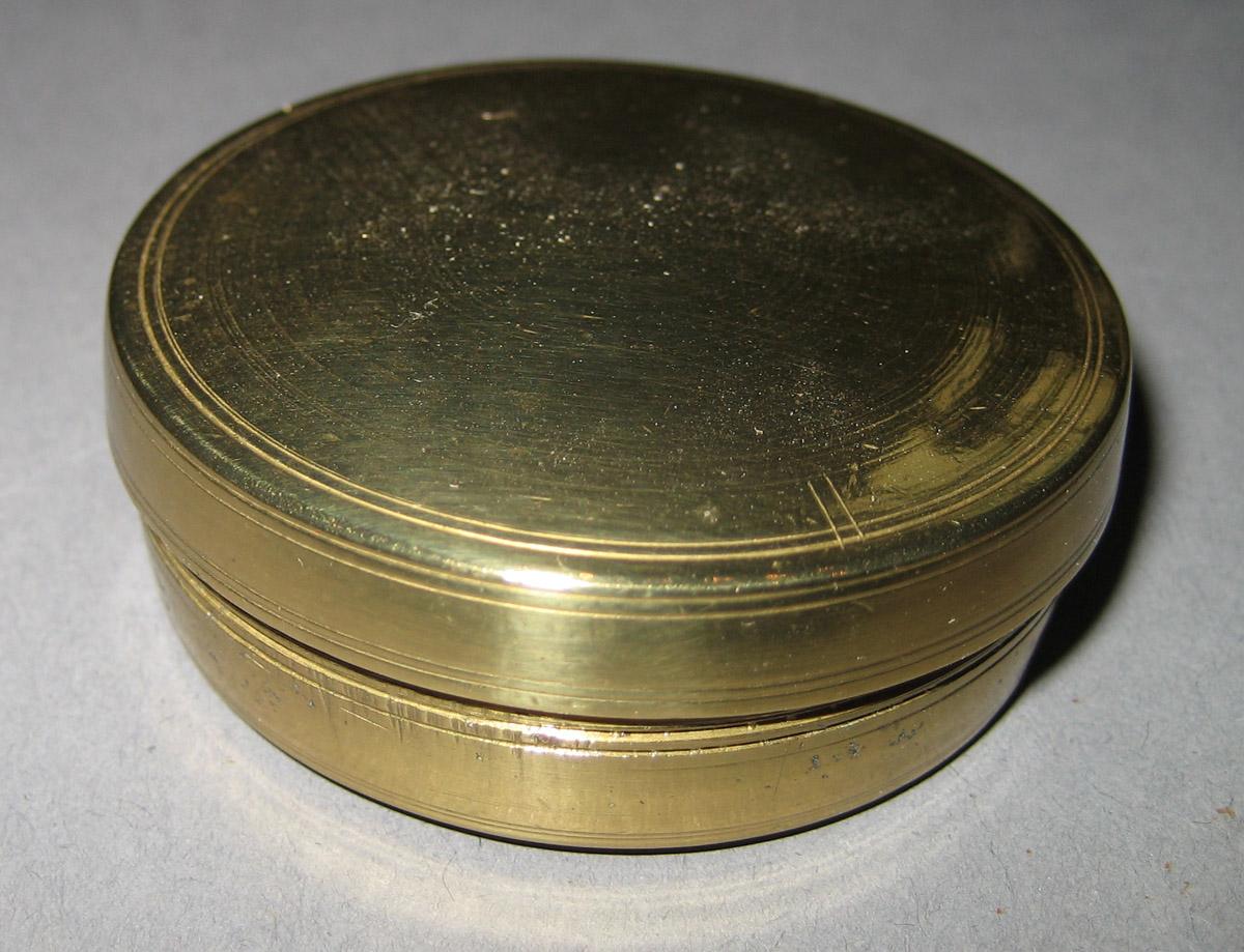 1964.1030 A, B Sundial and compass