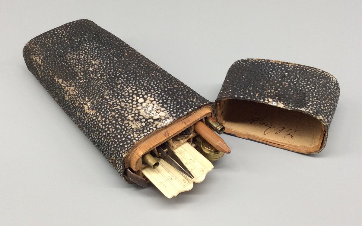 1964.1044 A Tool (for drafting), view 3