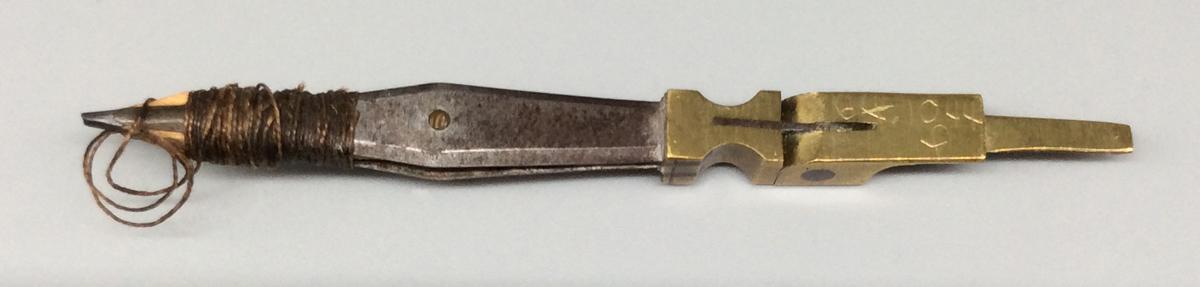 1964.1044 F Tool (for drafting), view 2