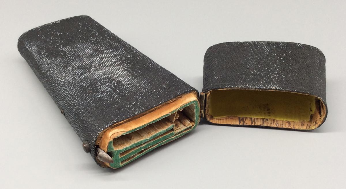 1964.1045 A Tool (for drafting), view 4