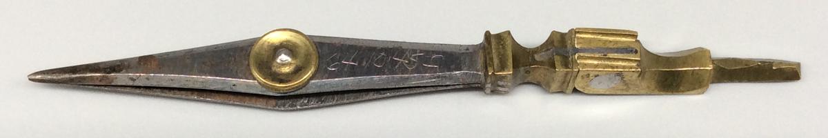 1964.1045 F Tool (for drafting), view 1