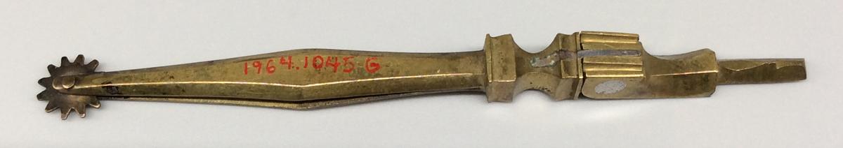 1964.1045 G Tool (for drafting), view 2