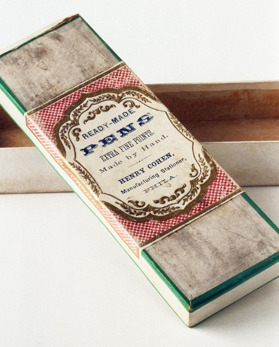 1964.1052 Pen Box