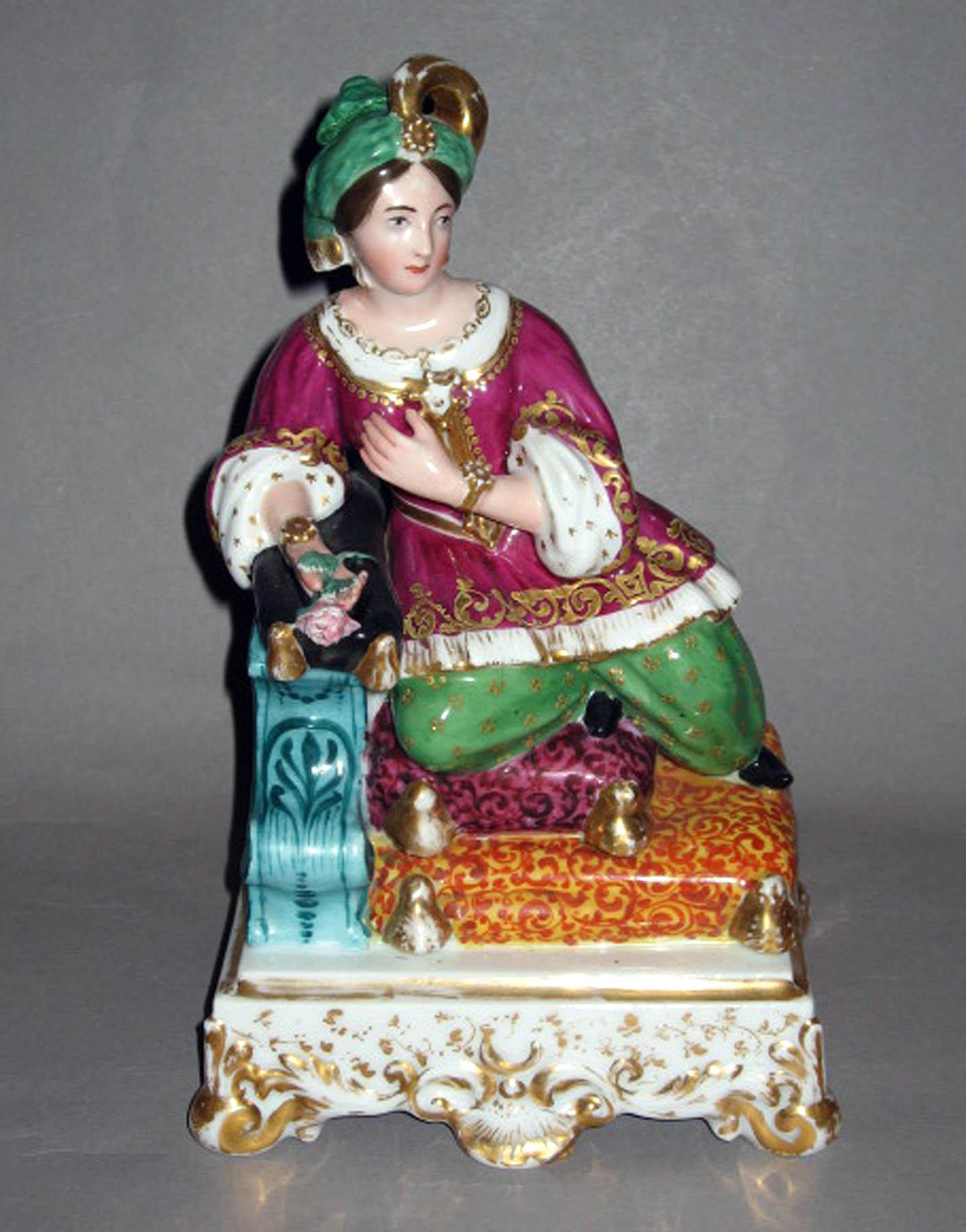 1964.1055.002 Porcelain figural jar