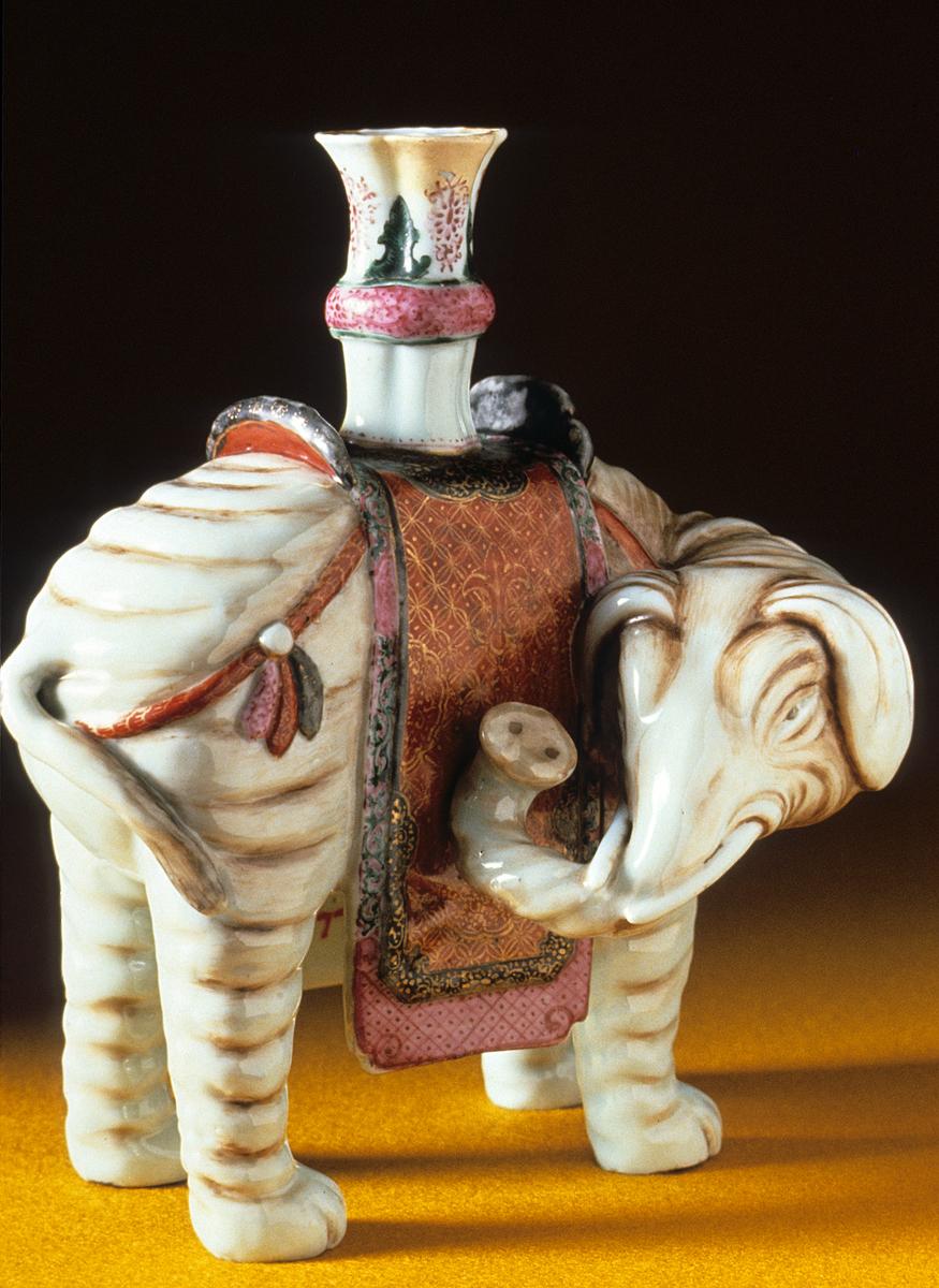 1964.1077 Figure Candlestick