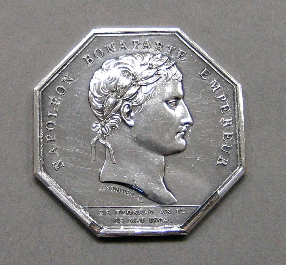 1964.1096 Silver Medal upper surface