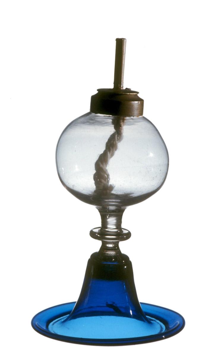 1964.1109 Lamp, view 2