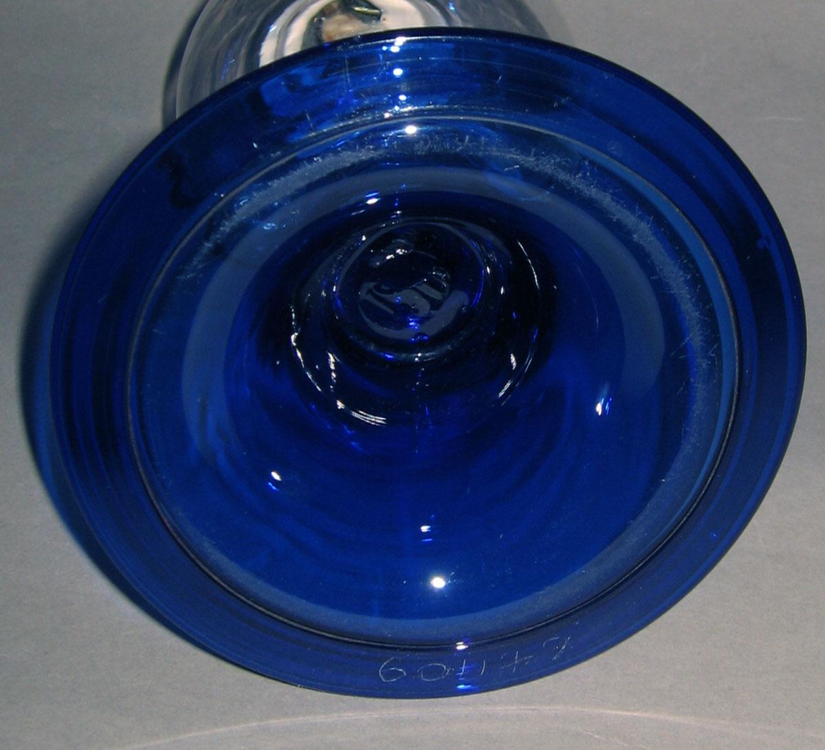 1964.1109 Glass oil lamp (underside)