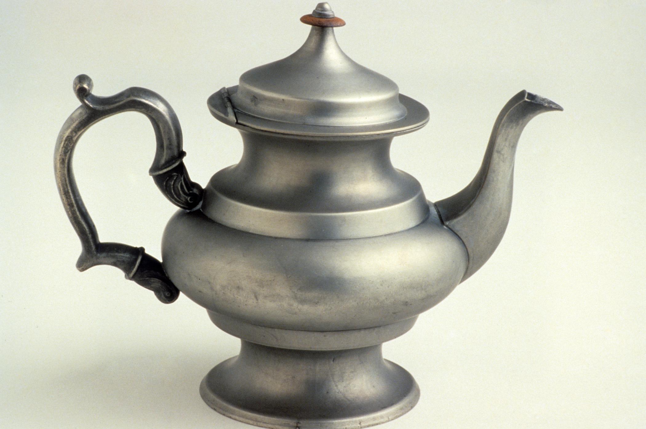 1964.1154 Britannia teapot