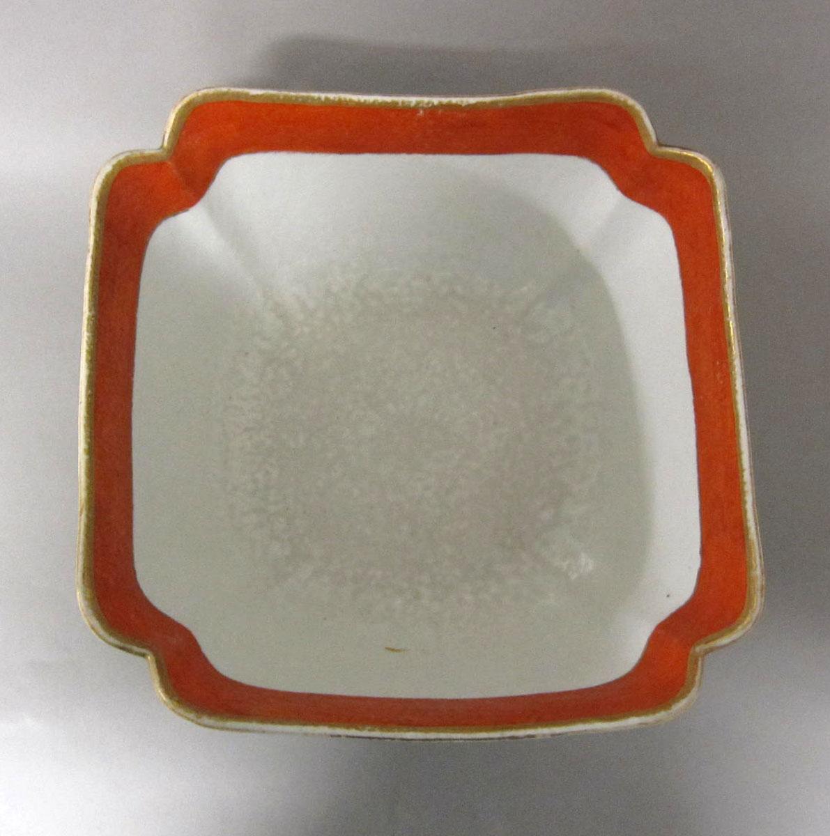 1964.1188.003 Porcelain bowl top