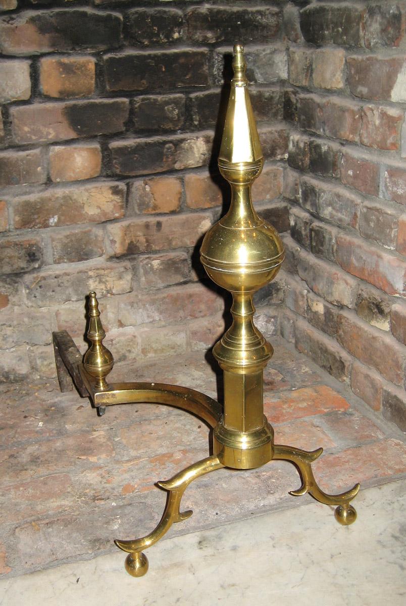 1964.1192.002 Andiron