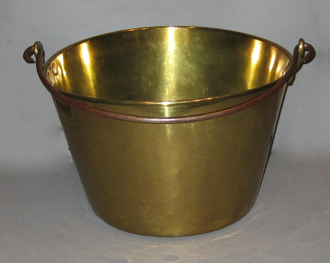 1964.1195 Bucket