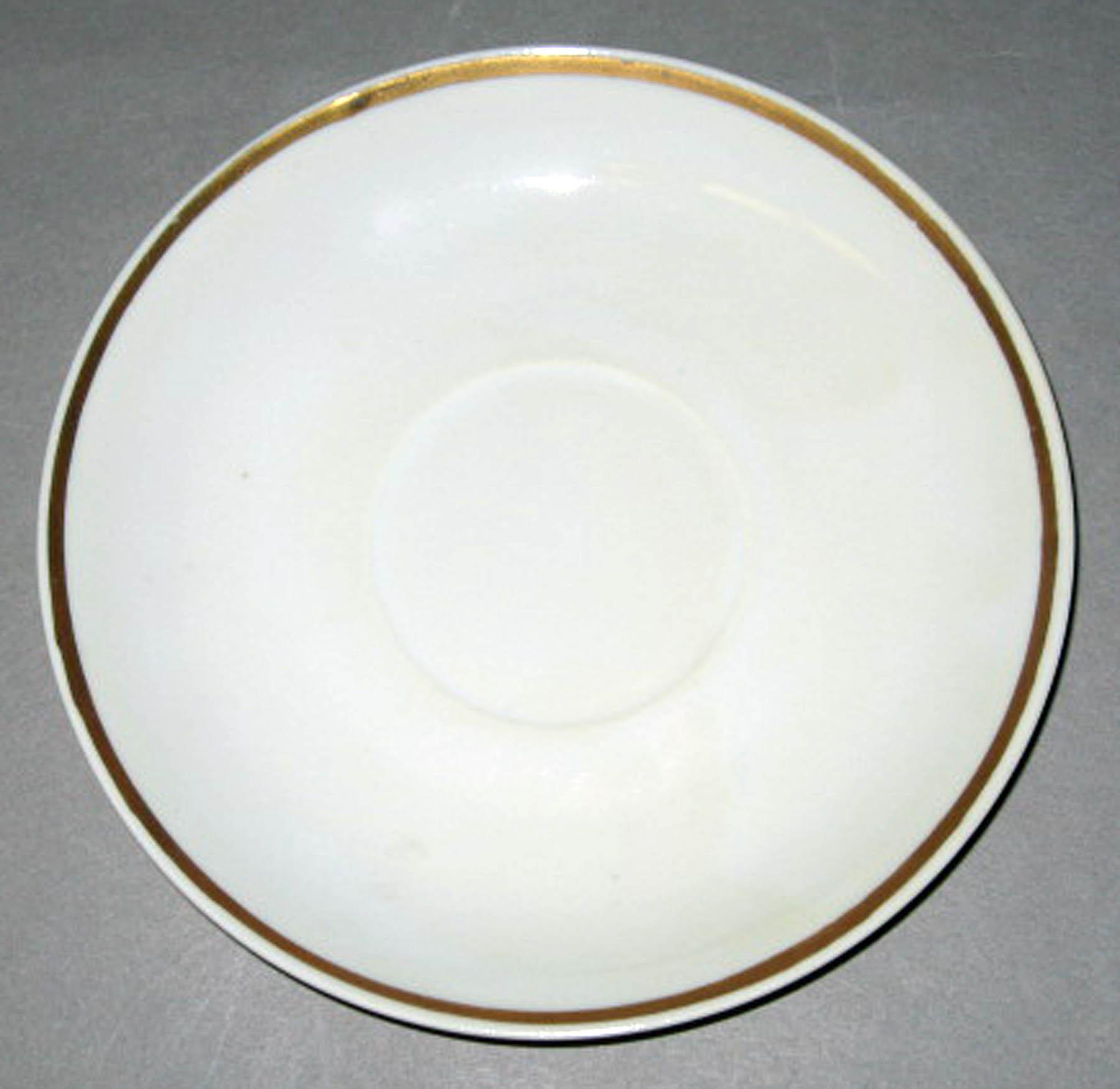 1964.1249 Porcelain saucer