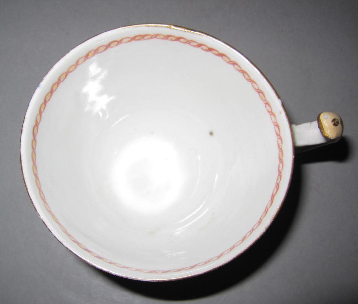 1964.1250.006 Porcelain cup top
