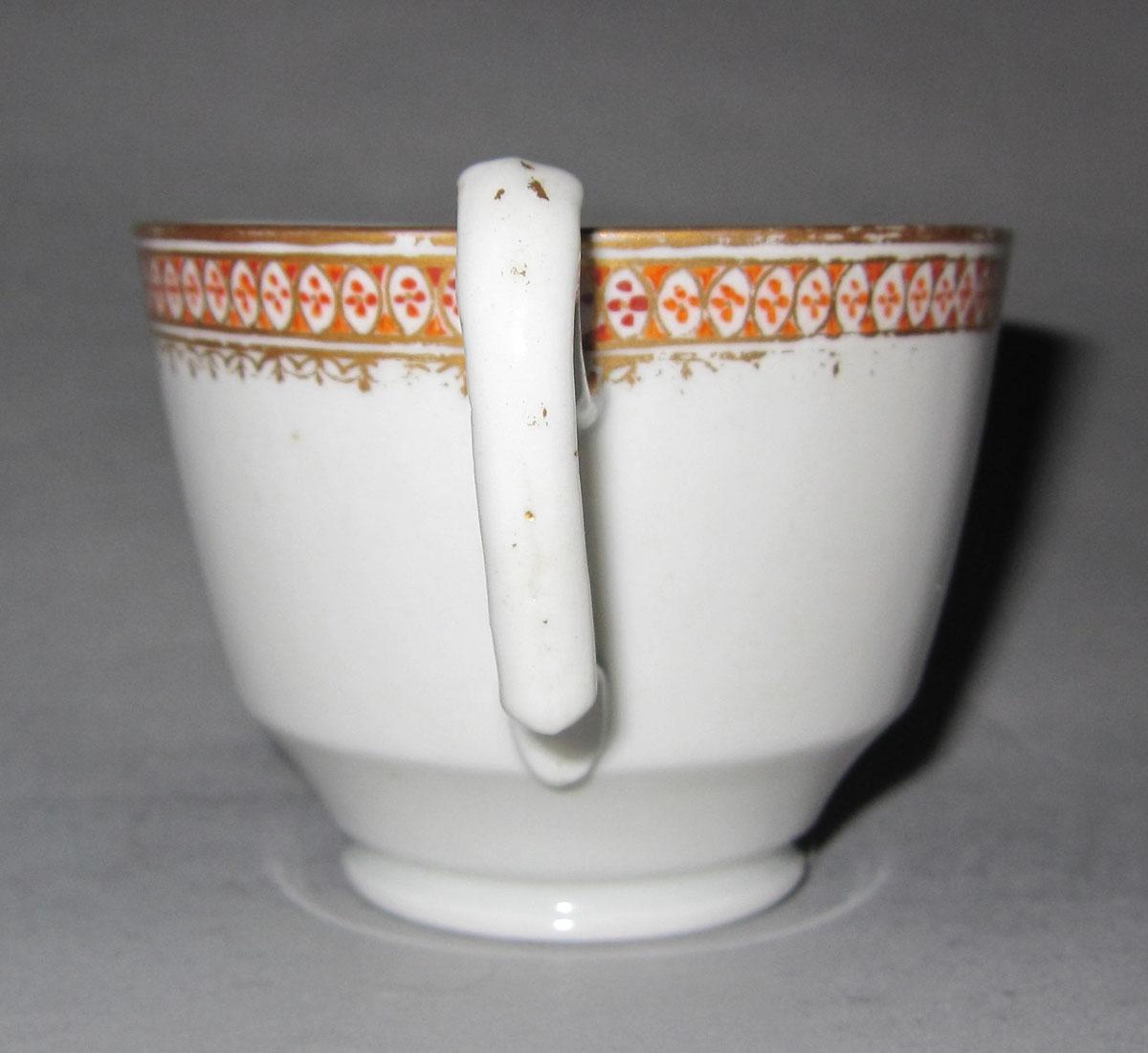 1964.1250.007 Porcelain cup handle