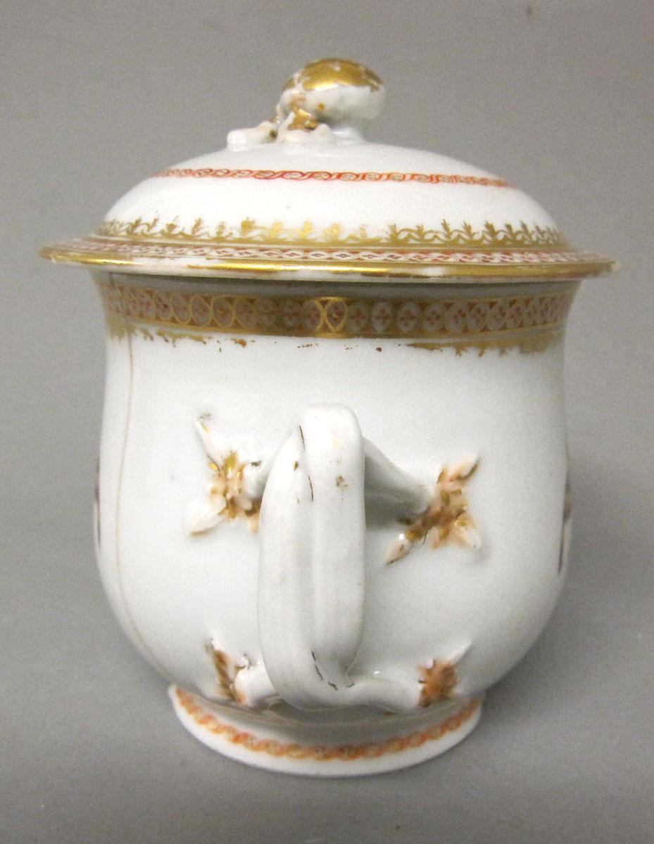 1964.1250.011 A,B Porcelain sugar bowl handle