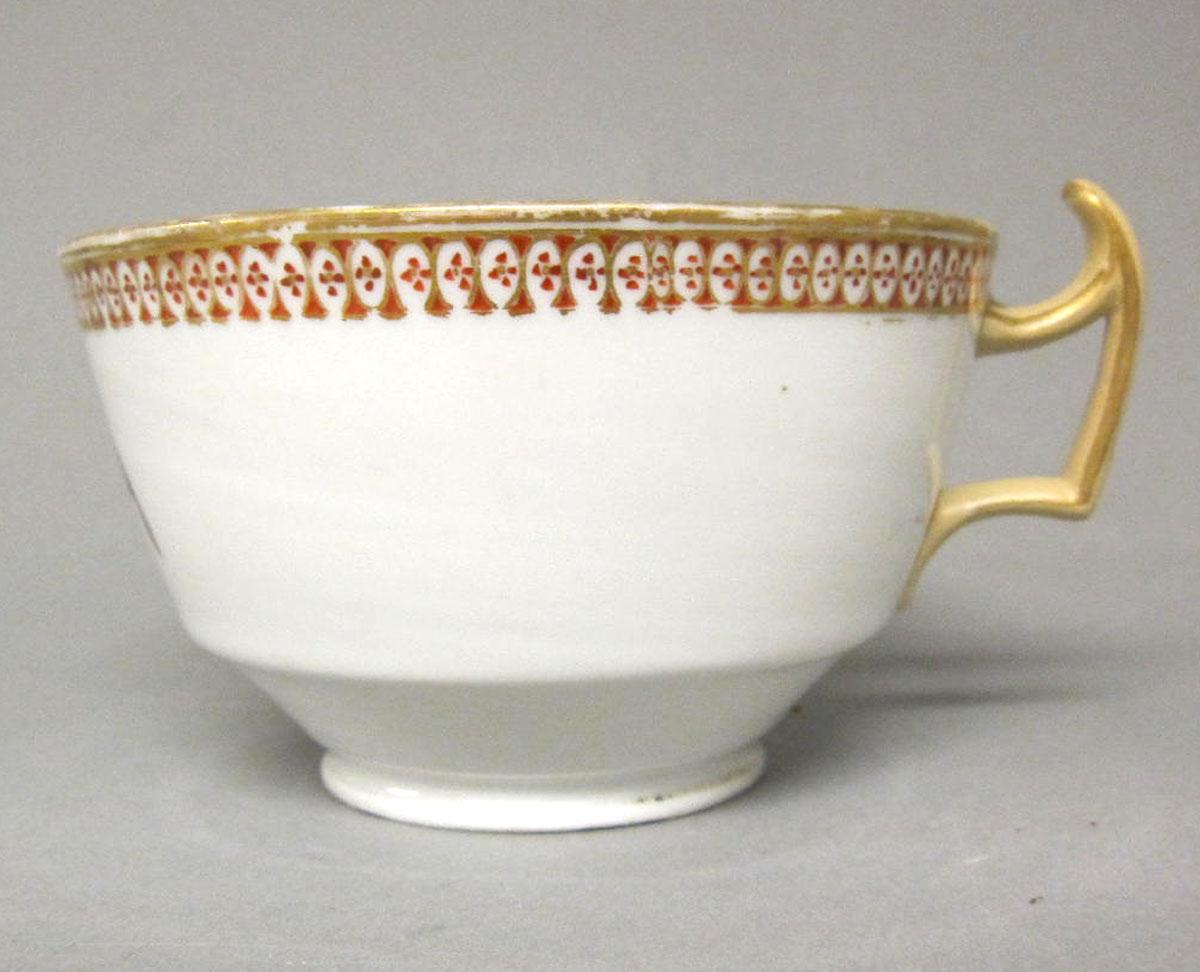 1964.1250.015 Porcelain coffee cup