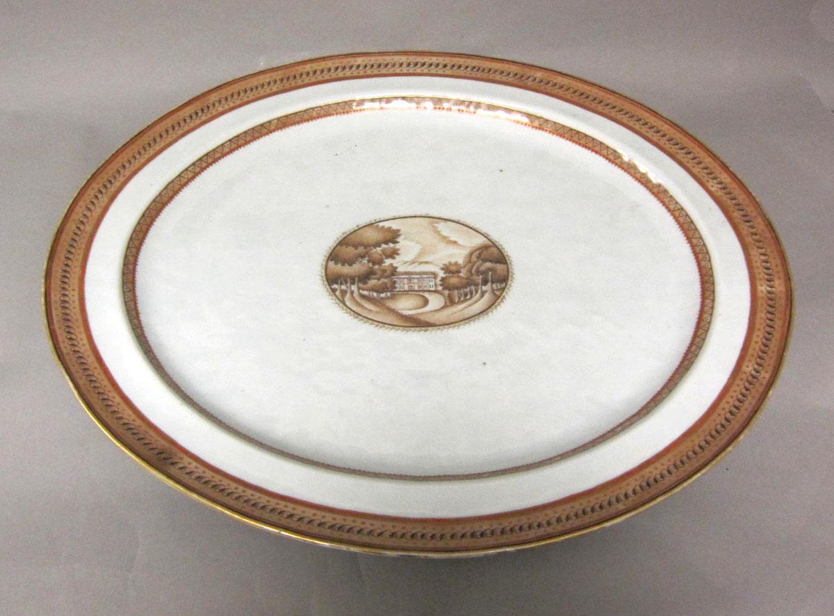 1964.1253.001 Porcelain platter