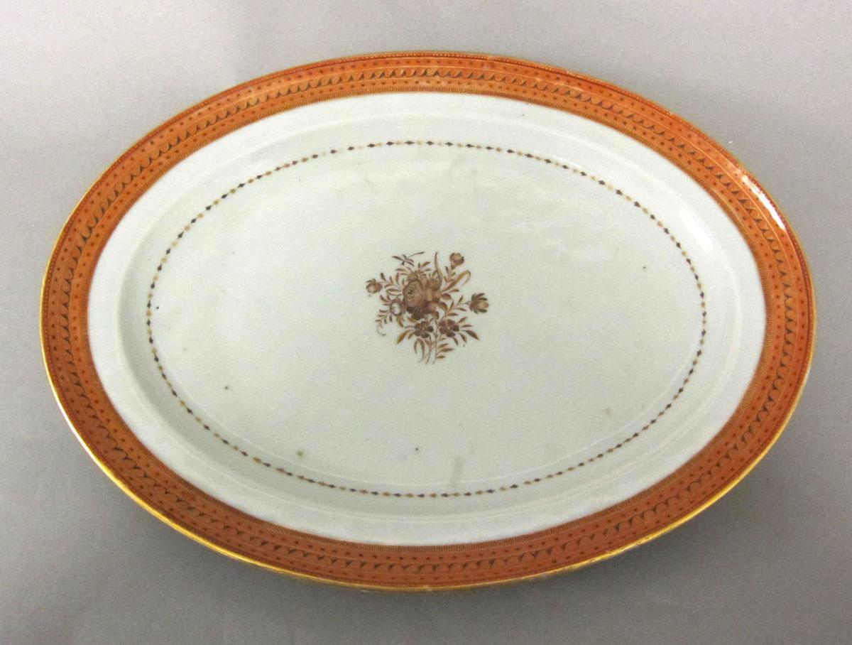 1964.1257.003 Porcelain platter