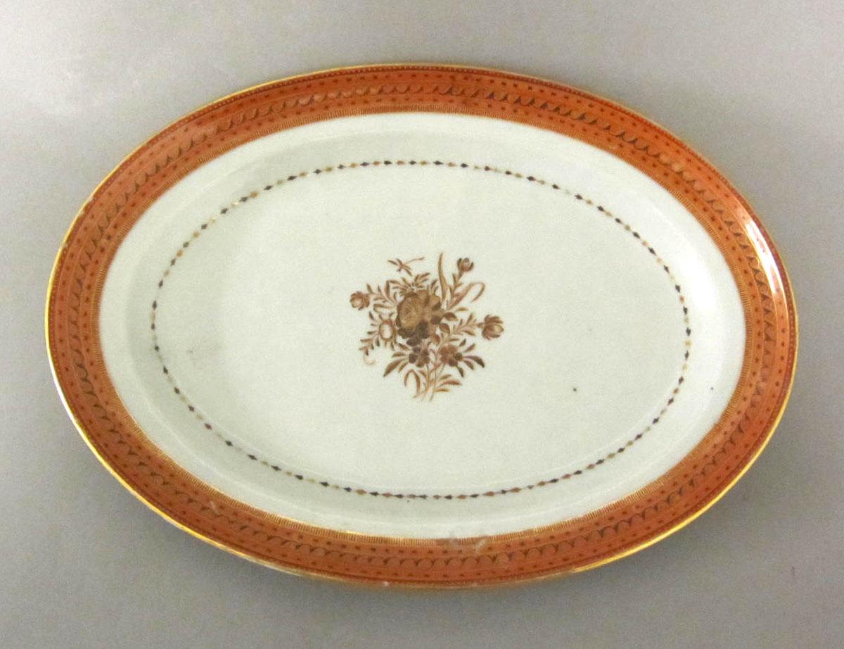 1964.1257.015 Porcelain platter