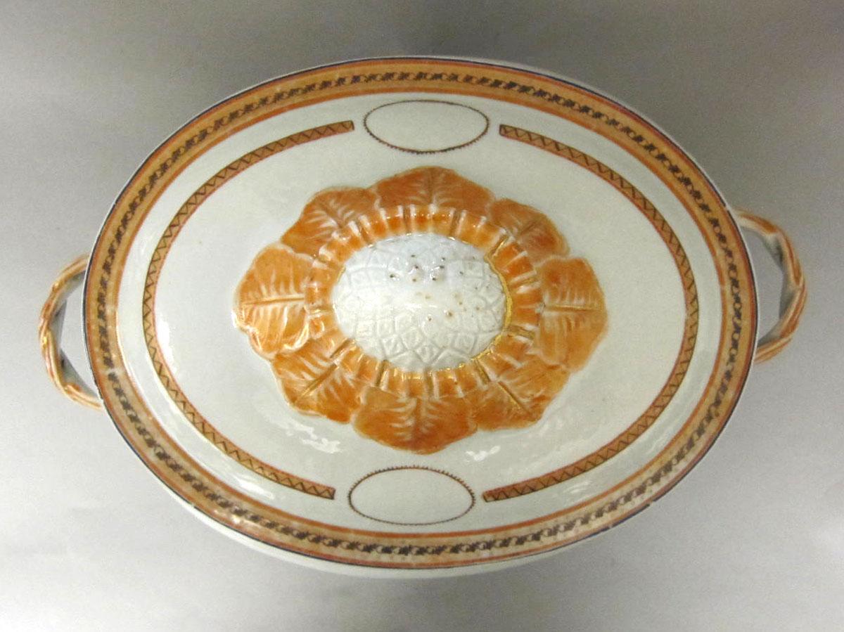 1964.1258 A,B Porcelain tureen top