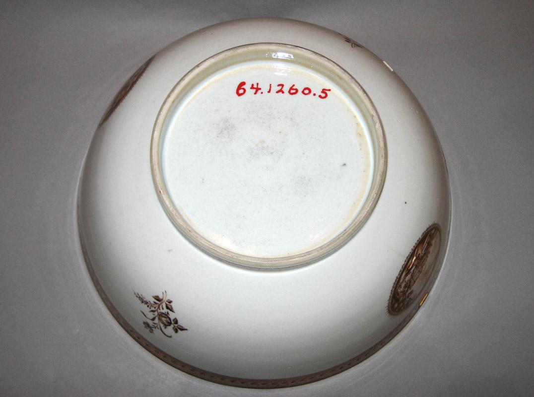 1964.1260.005 Bowl underside