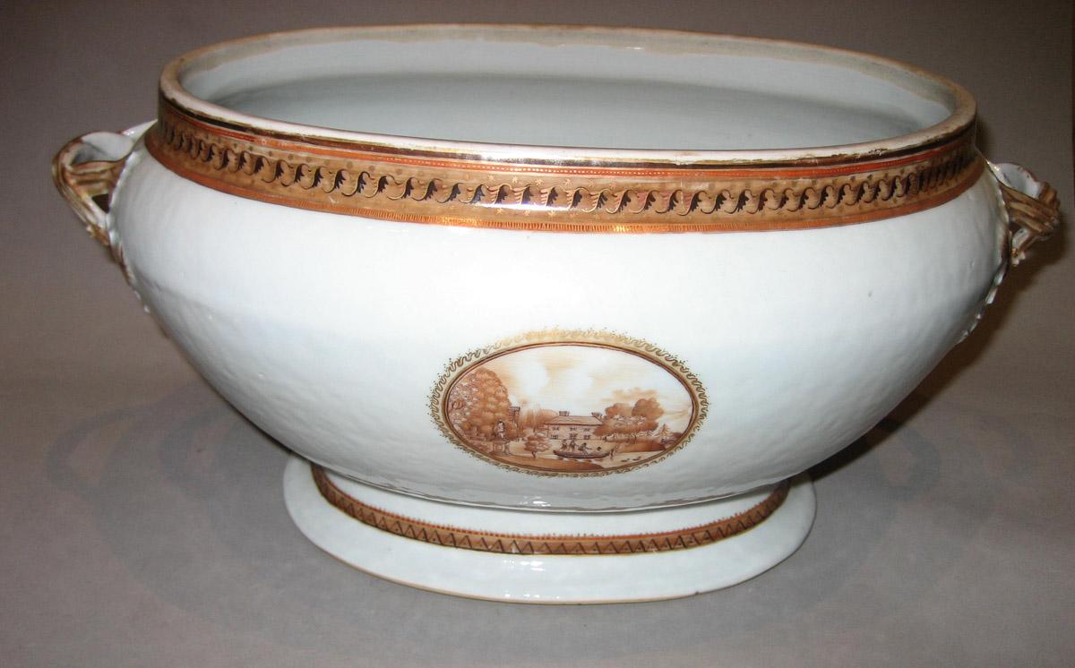 1964.1261.003 Tureen