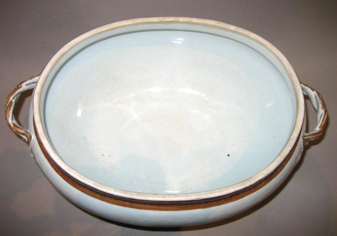 1964.1261.003 Tureen upper