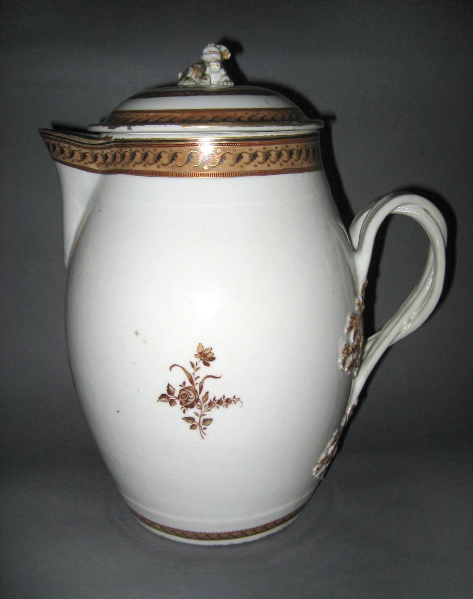 1964.1263.005 Porcelain Jug side 1