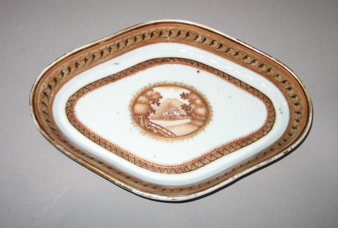 1964.1265.001 Dish or stand