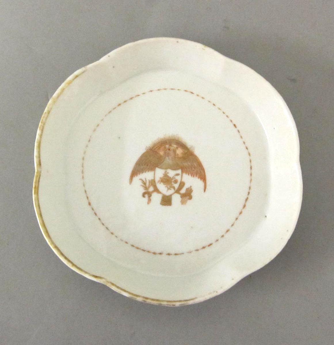1964.1286.008 Porcelain teapot stand