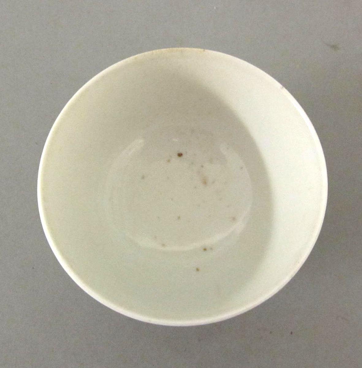 1964.1286.020 Porcelain teabowl top