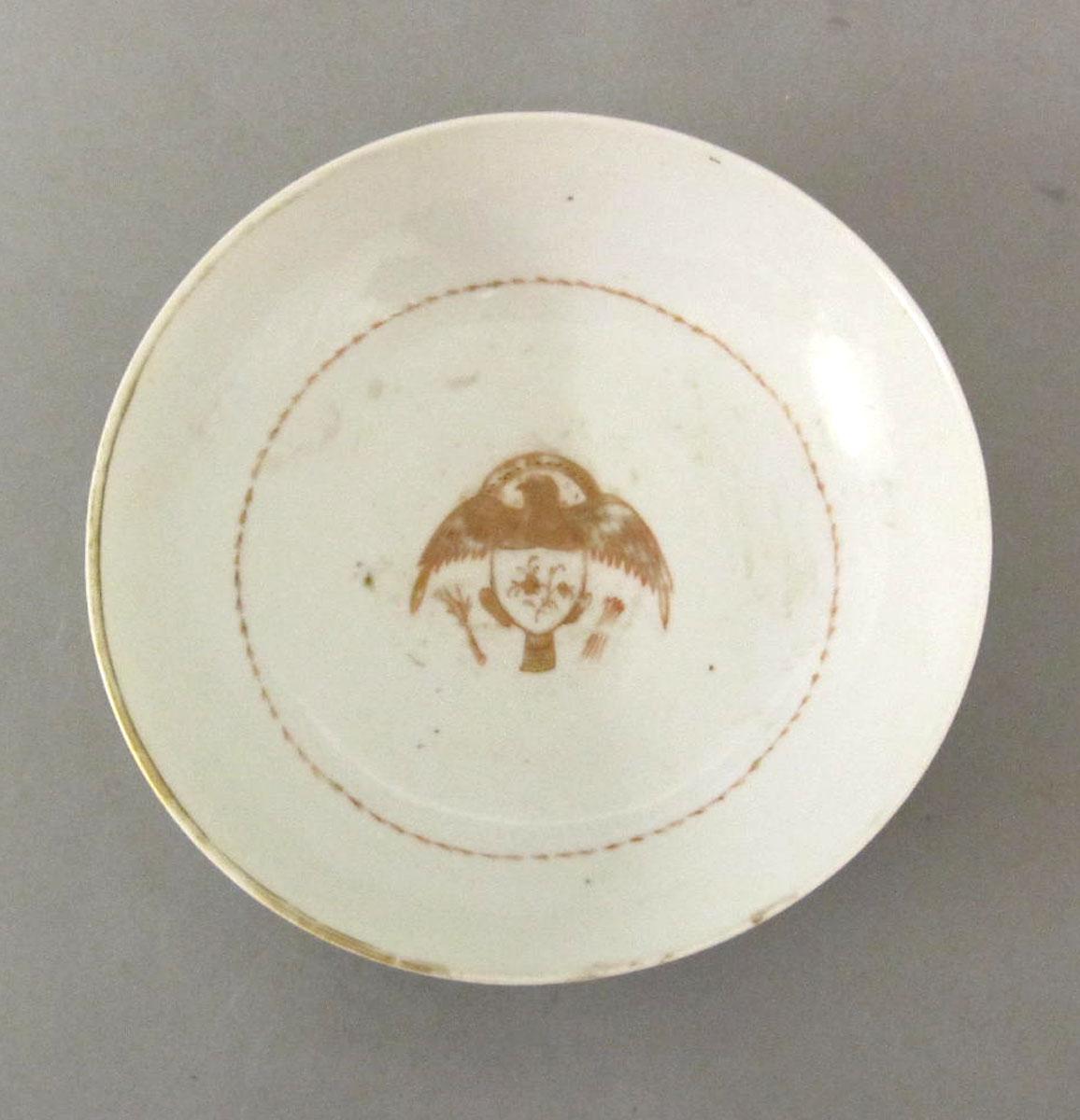 1964.1286.025 Porcelain saucer