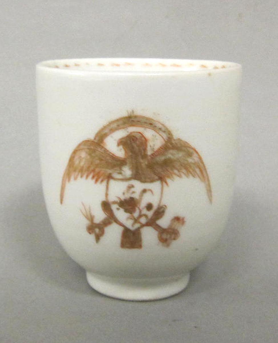 1964.1286.042 Porcelain coffee cup medallion