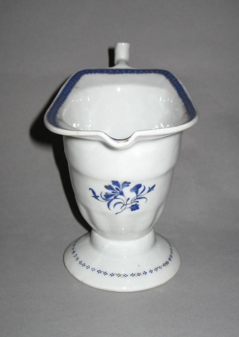 1964.1291.003 Cream jug front